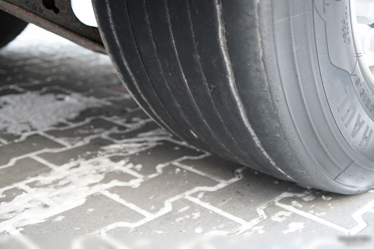 MAN TGX 26.460 / ZESTAW TANDEM PRZEJAZDOWY / 120 M3 / KLIMATYZACJA POSTOJOWA / OŚ PODNOSZONA / OŚ SKRĘTNA / + PRZYCZEPA FRUEHAUF / OSIE SAF  zdjęcie 43