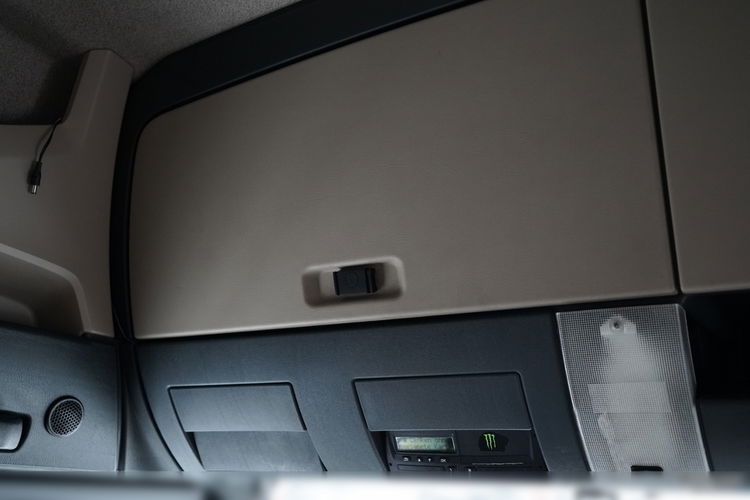 MAN TGX 26.460 / ZESTAW TANDEM PRZEJAZDOWY / 120 M3 / KLIMATYZACJA POSTOJOWA / OŚ PODNOSZONA / OŚ SKRĘTNA / + PRZYCZEPA FRUEHAUF / OSIE SAF  zdjęcie 58