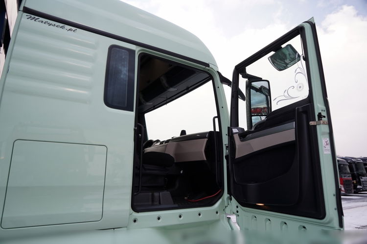 MAN TGX 26.460 / ZESTAW TANDEM PRZEJAZDOWY / 120 M3 / KLIMATYZACJA POSTOJOWA / OŚ PODNOSZONA / OŚ SKRĘTNA / + PRZYCZEPA FRUEHAUF / OSIE SAF  zdjęcie 61