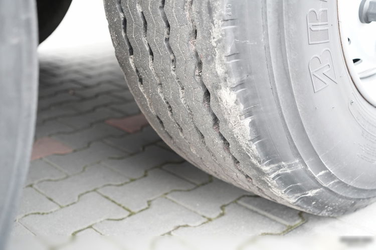 Schmitz -CARGOBULL / FIRANKA / STANDARD  / DACH PODNOSZONY / OŚ PODNOSZONA / zdjęcie 23