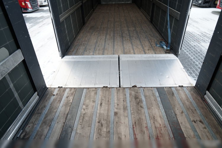 DAF XF 480 / ZESTAW TANDEM / 120 M3 / PRZEJAZDOWY / OŚ PODNOSZONA / OŚ SKRĘTNA / PODŁOGA SZYNA DESKA / WINDA DHOLLANDIA / KLIMA POSTOJOWA / + PRZYCZEPA LECITRAILER / OSIE SAF  zdjęcie 31