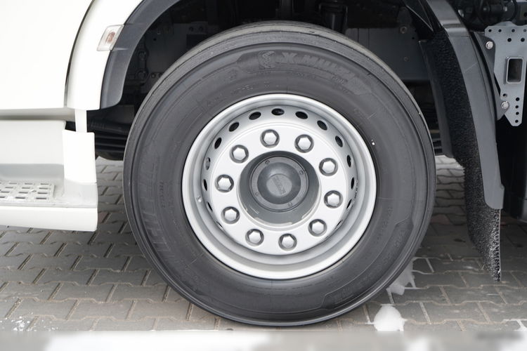 DAF XF 480 / ZESTAW TANDEM / 120 M3 / PRZEJAZDOWY / OŚ PODNOSZONA / OŚ SKRĘTNA / PODŁOGA SZYNA DESKA / WINDA DHOLLANDIA / KLIMA POSTOJOWA / + PRZYCZEPA LECITRAILER / OSIE SAF  zdjęcie 39