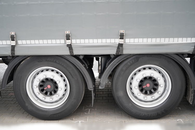 DAF XF 480 / ZESTAW TANDEM / 120 M3 / PRZEJAZDOWY / OŚ PODNOSZONA / OŚ SKRĘTNA / PODŁOGA SZYNA DESKA / WINDA DHOLLANDIA / KLIMA POSTOJOWA / + PRZYCZEPA LECITRAILER / OSIE SAF  zdjęcie 45