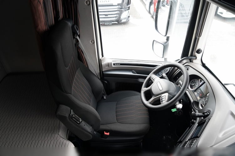 DAF XF 480 / ZESTAW TANDEM / 120 M3 / PRZEJAZDOWY / OŚ PODNOSZONA / OŚ SKRĘTNA / PODŁOGA SZYNA DESKA / WINDA DHOLLANDIA / KLIMA POSTOJOWA / + PRZYCZEPA LECITRAILER / OSIE SAF  zdjęcie 54