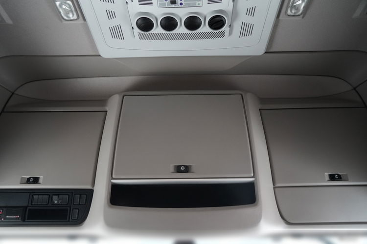 DAF XF 480 / ZESTAW TANDEM / 120 M3 / PRZEJAZDOWY / OŚ PODNOSZONA / OŚ SKRĘTNA / PODŁOGA SZYNA DESKA / WINDA DHOLLANDIA / KLIMA POSTOJOWA / + PRZYCZEPA LECITRAILER / OSIE SAF  zdjęcie 61