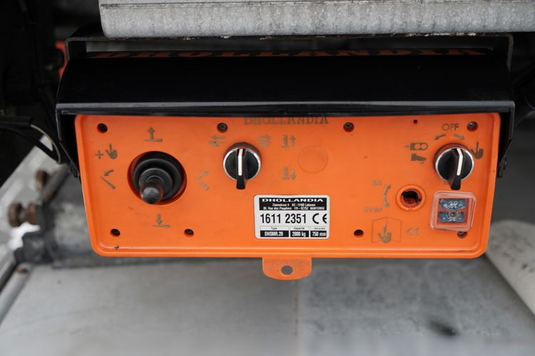 Fruehauf / KONTENER / KOFFER / ROLETA  / WINDA  DHOLLANDIA  / MOCNA PODŁOGA SZYNA DESKA  zdjęcie 15