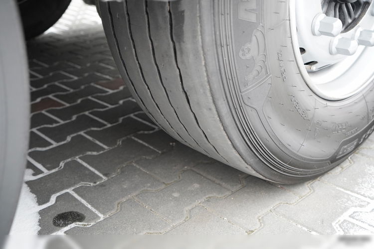 Fruehauf / KONTENER / KOFFER / ROLETA  / WINDA  DHOLLANDIA  / MOCNA PODŁOGA SZYNA DESKA  zdjęcie 19