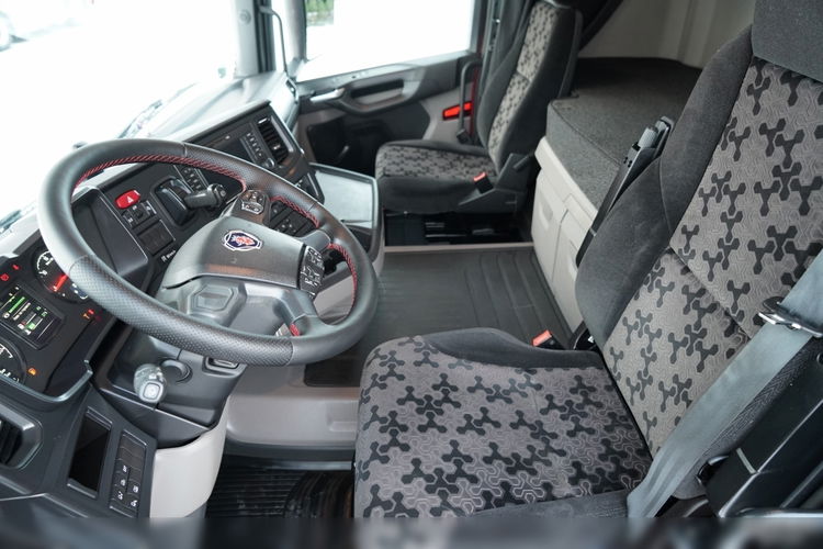 Scania R 410 XT / HYDRAULIKA / RETARDER / OPONY 100% /  NIKSKA KABINA /  zdjęcie 26