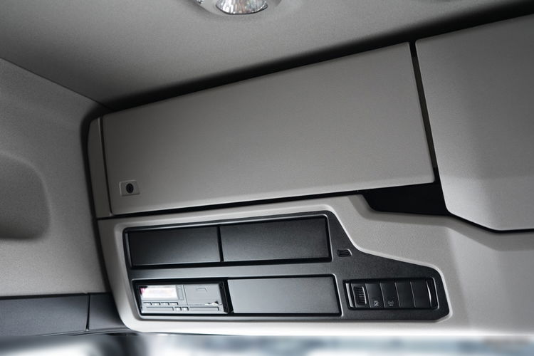 Scania R 410 XT / HYDRAULIKA / RETARDER / OPONY 100% /  NIKSKA KABINA /  zdjęcie 35