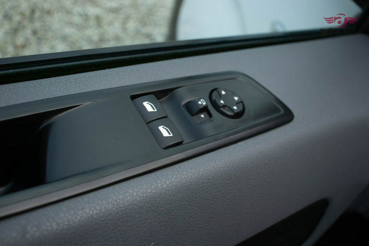 Citroen Jumpy Fv 23% Automat 2.0HDI 180KM Pełny Serwis Navi zdjęcie 8