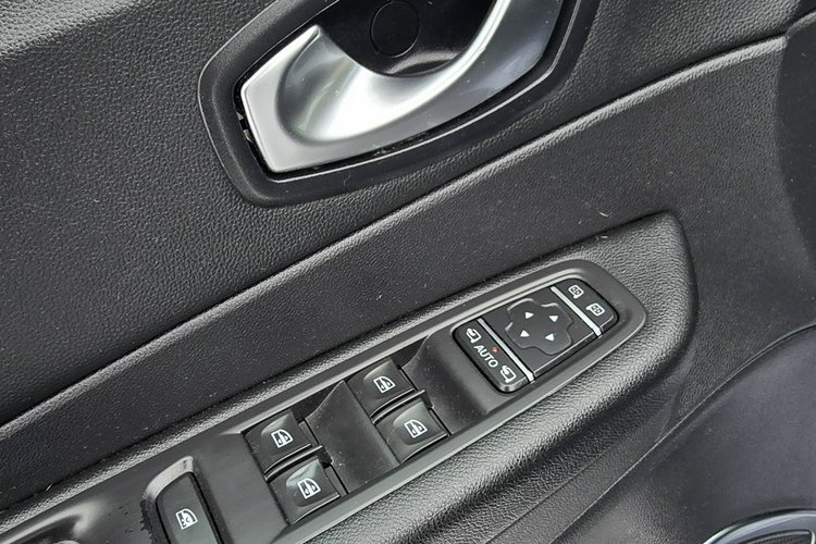 Renault Captur 1.2Turbo Benz.AUTOMAT.Full Led.Navigacja.Czytanie Znaków.SERWIS zdjęcie 20