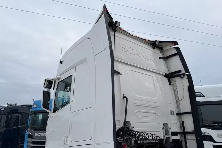 S730 V8 idealny stan 2021 pełna opcja z Niemiec ASO scania na kontrakcie hydraulika zdjęcie 16