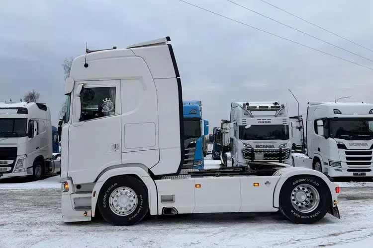 S730 V8 idealny stan 2021 pełna opcja z Niemiec ASO scania na kontrakcie hydraulika zdjęcie 18