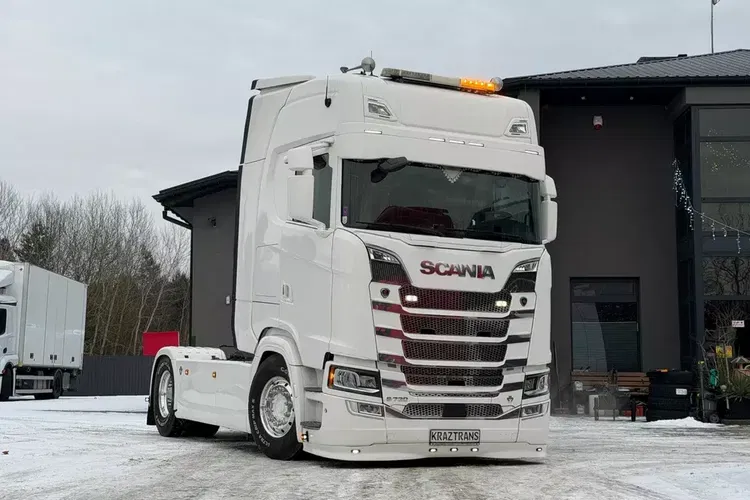 S730 V8 idealny stan 2021 pełna opcja z Niemiec ASO scania na kontrakcie hydraulika zdjęcie 2