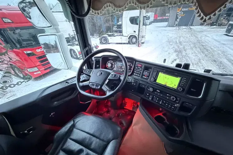 S730 V8 idealny stan 2021 pełna opcja z Niemiec ASO scania na kontrakcie hydraulika zdjęcie 33