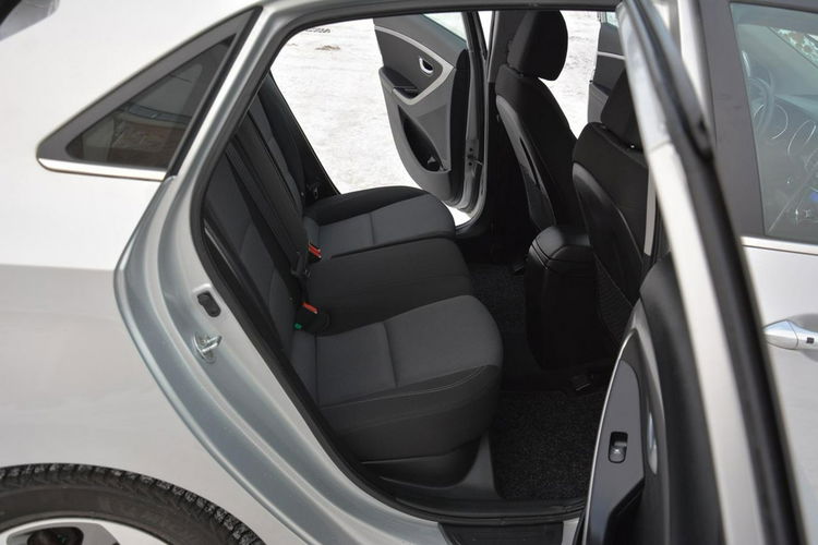 Hyundai i30 Lift Duża Navi Kamera keyless go Klimatronic Ledy Parktronic Aso zdjęcie 13