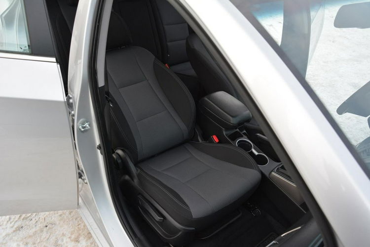 Hyundai i30 Lift Duża Navi Kamera keyless go Klimatronic Ledy Parktronic Aso zdjęcie 15