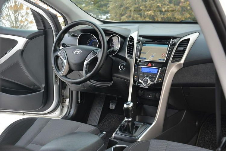 Hyundai i30 Lift Duża Navi Kamera keyless go Klimatronic Ledy Parktronic Aso zdjęcie 17