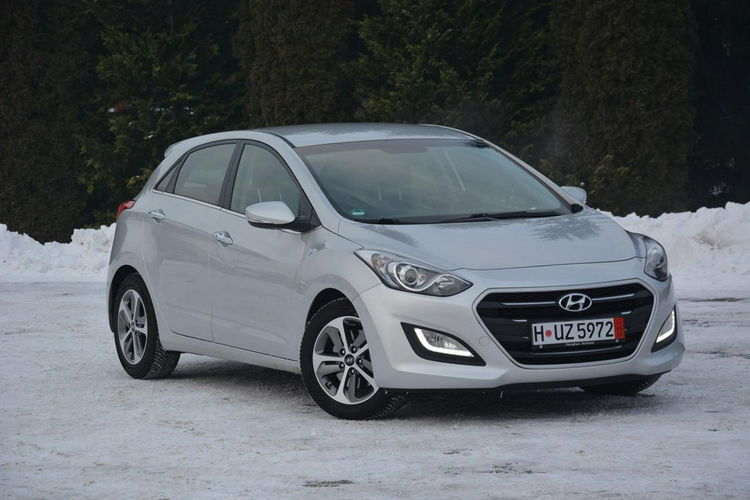 Hyundai i30 Lift Duża Navi Kamera keyless go Klimatronic Ledy Parktronic Aso zdjęcie 2