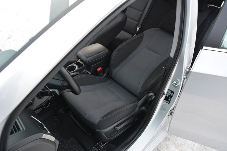 Hyundai i30 Lift Duża Navi Kamera keyless go Klimatronic Ledy Parktronic Aso zdjęcie 20