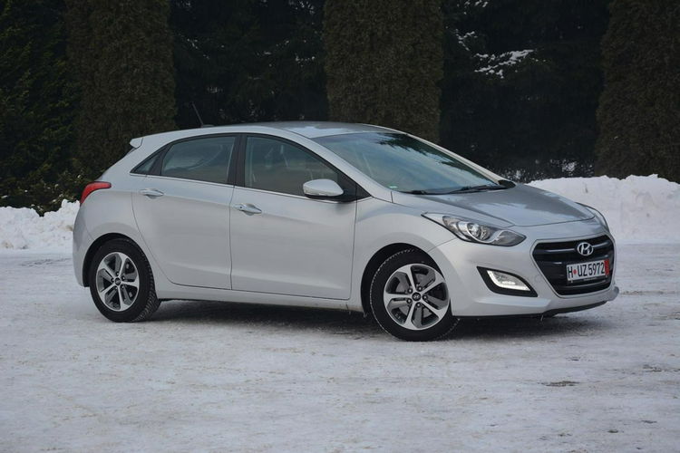 Hyundai i30 Lift Duża Navi Kamera keyless go Klimatronic Ledy Parktronic Aso zdjęcie 3