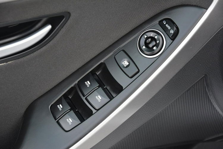 Hyundai i30 Lift Duża Navi Kamera keyless go Klimatronic Ledy Parktronic Aso zdjęcie 30