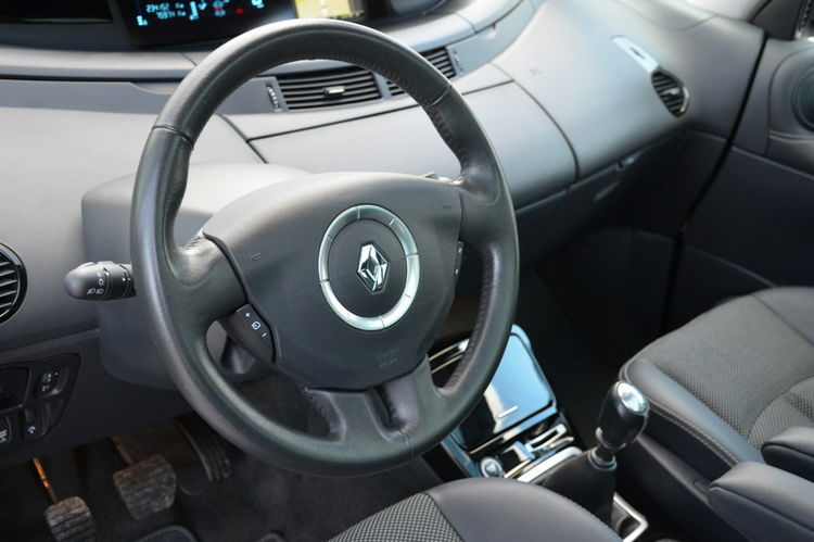 Renault Grand Espace 2.0T 170KM Serwis Lift Led Panorama Navi Skóra Grzane fotele zdjęcie 21