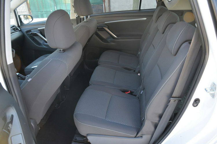 Toyota Verso Zarejestrowana 1.6i 132KM Serwis Panorama Navi Kamera zdjęcie 24