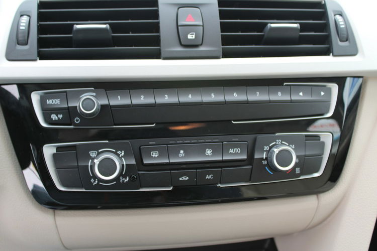 BMW 318 Salon Polska Automat Gwarancja LED zdjęcie 22