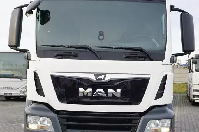 MAN TGS / 26.360 / EURO 6 / CHŁODNIA + WINDA / 20 PALET zdjęcie 14