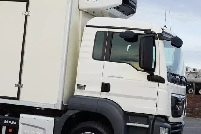 MAN TGS / 26.360 / EURO 6 / CHŁODNIA + WINDA / 20 PALET zdjęcie 28
