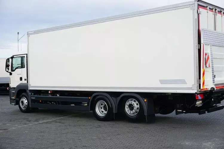 MAN TGS / 26.360 / EURO 6 / CHŁODNIA + WINDA / 20 PALET zdjęcie 35