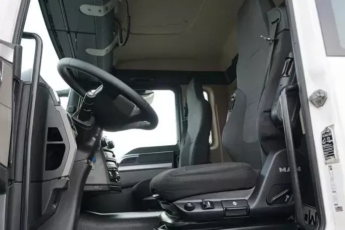MAN TGS / 26.360 / EURO 6 / CHŁODNIA + WINDA / 20 PALET zdjęcie 7