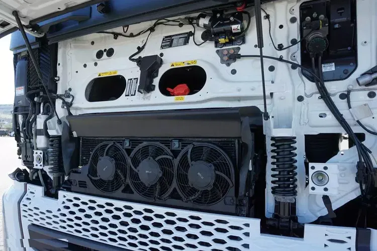 Volvo / FH / 500 / I – SAVE / XL / EURO 6 / ACC / I -COOL / NOWY MODEL zdjęcie 37