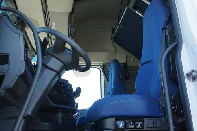 Volvo / FH / 500 / I – SAVE / XL / EURO 6 / ACC / I -COOL / NOWY MODEL zdjęcie 7