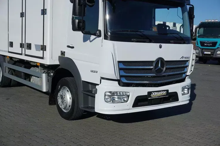 Mercedes ATEGO / 1223 / ACC / EURO 6 / CHŁODNIA + WINDA / MULTITEMPERATURA zdjęcie 20