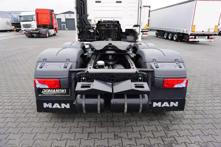 MAN TGX / 26.510 / E 6 / ACC / PUSHER / RETARDER / OŚ SKRĘTNA / DMC 68 000 KG zdjęcie 16