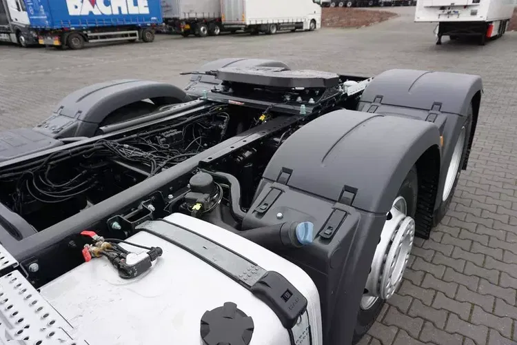 MAN TGX / 26.510 / E 6 / ACC / PUSHER / RETARDER / OŚ SKRĘTNA / DMC 68 000 KG zdjęcie 24