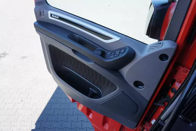 DAF 106 / 480 / EURO 6 / ACC / SPACE CAB / MAŁY PRZEBIEG zdjęcie 39