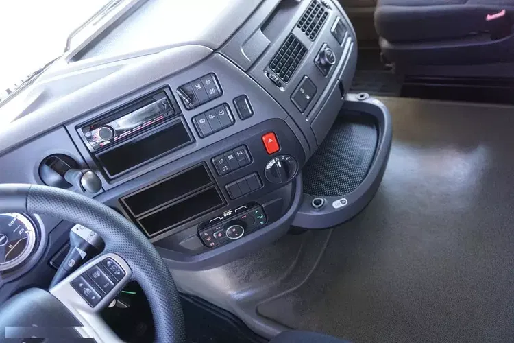 DAF 106 / 480 / EURO 6 / ACC / SPACE CAB / MAŁY PRZEBIEG zdjęcie 9