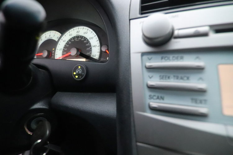 Toyota Camry AUTOMAT, alu, klima, zarejestrowany zdjęcie 18