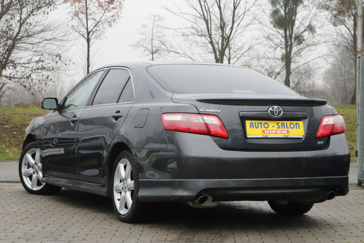 Toyota Camry AUTOMAT, alu, klima, zarejestrowany zdjęcie 3