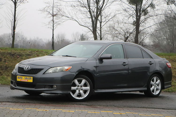 Toyota Camry AUTOMAT, alu, klima, zarejestrowany zdjęcie 8