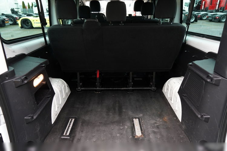 Renault TRAFIC III / BUS / 9 MIEJSC / PIERWSZY WŁAŚCICIEL / POLSKI SALON / 2022 ROK / zdjęcie 26