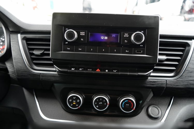 Renault TRAFIC III / BUS / 9 MIEJSC / PIERWSZY WŁAŚCICIEL / POLSKI SALON / 2022 ROK / zdjęcie 36