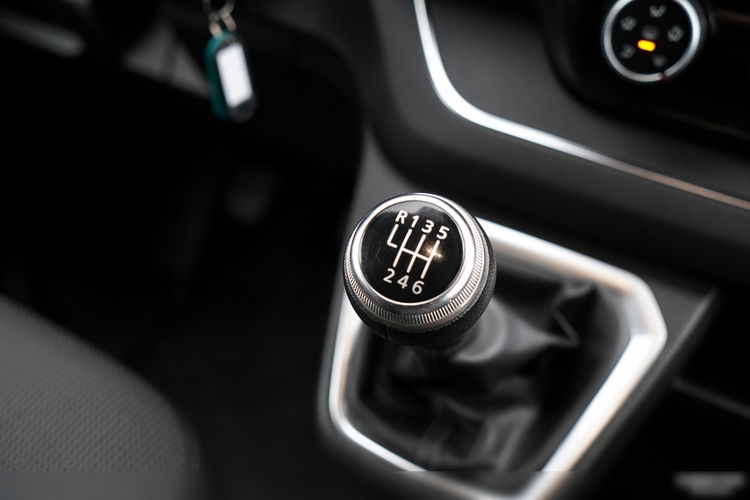 Renault TRAFIC III / BUS / 9 MIEJSC / PIERWSZY WŁAŚCICIEL / POLSKI SALON / 2022 ROK / zdjęcie 37