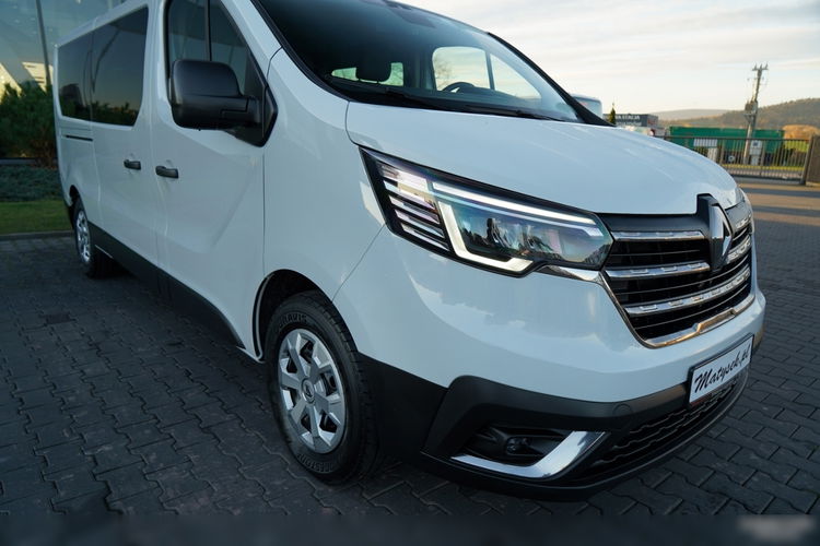 Renault TRAFIC III / BUS / 9 MIEJSC / PIERWSZY WŁAŚCICIEL / POLSKI SALON / 2022 ROK / zdjęcie 12