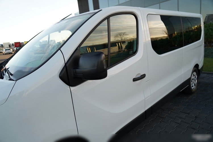 Renault TRAFIC III / BUS / 9 MIEJSC / PIERWSZY WŁAŚCICIEL / POLSKI SALON / 2022 ROK / zdjęcie 14