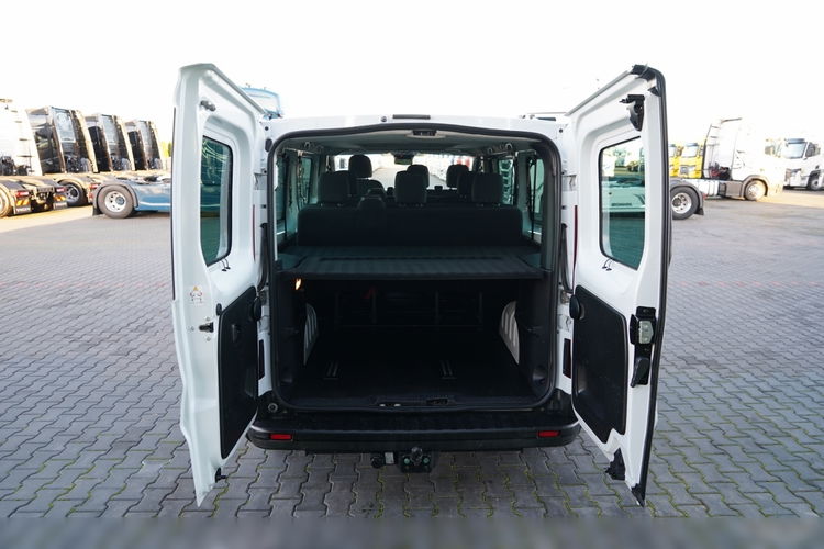 Renault TRAFIC III / BUS / 9 MIEJSC / PIERWSZY WŁAŚCICIEL / POLSKI SALON / 2022 ROK / zdjęcie 23