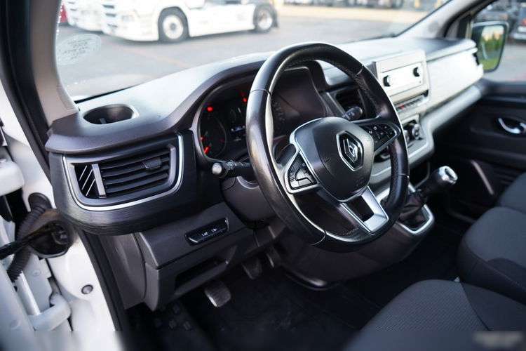 Renault TRAFIC III / BUS / 9 MIEJSC / PIERWSZY WŁAŚCICIEL / POLSKI SALON / 2022 ROK / zdjęcie 27